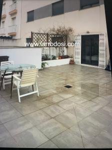 BENICARLO, (Avd. JUAN XXIII Nº17) Se vende piso seminuevo de 3 habitaciones + parking+ terraza inte