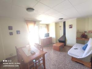 BENICARLO (CRIST DE LA MAR 74) SE VENDE ATICO de 3 Habitaciones